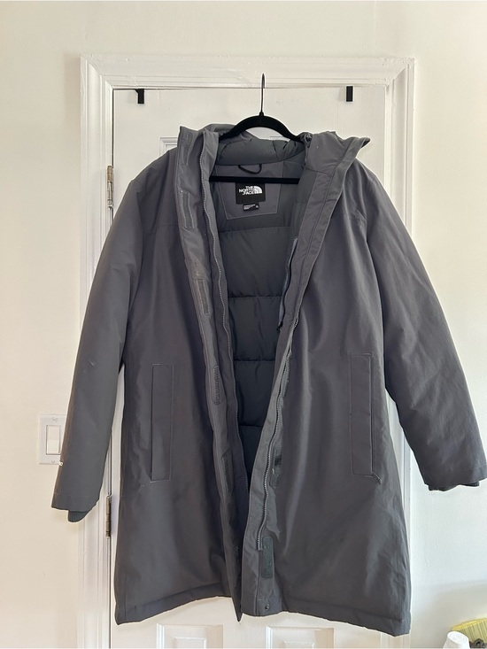 The North Face Jackets & Blazers - The North Face Women’s Gray Hooded Puffer Jacket